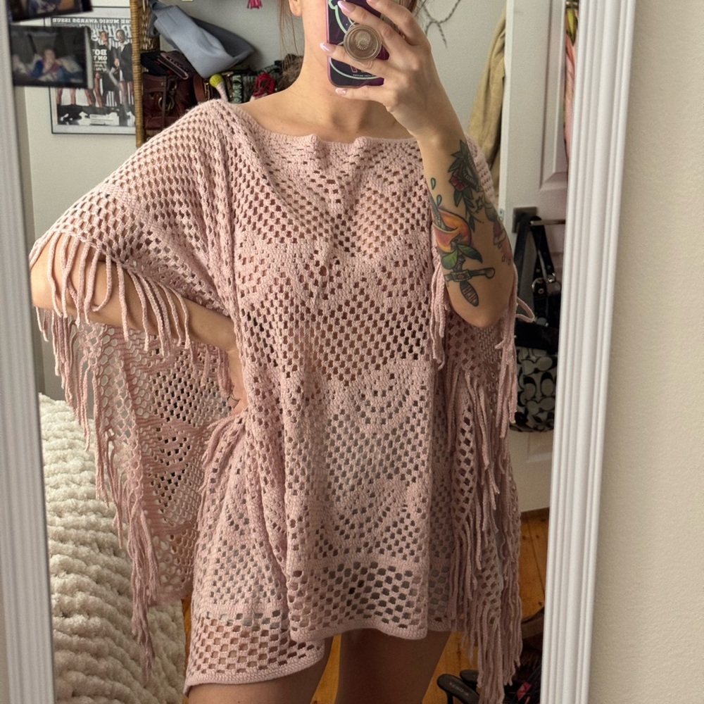 Cejon Light Pink Crochet Poncho - Picture 5 of 6